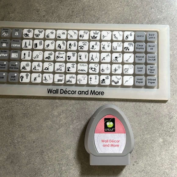 Wall Decor and more Cricut cartridge - Picture 2 of 4